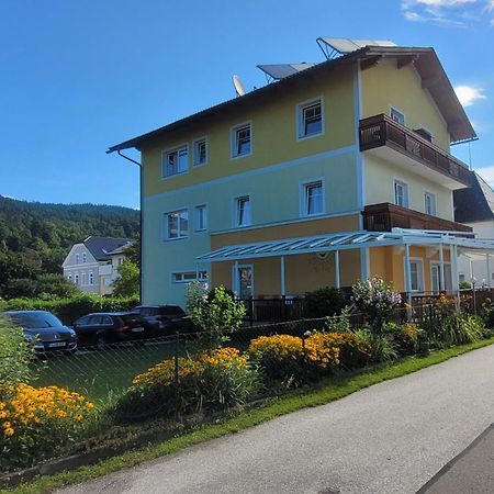 ホテル ゾンブリック アム ヴェルターゼ Pörtschach am Wörthersee エクステリア 写真