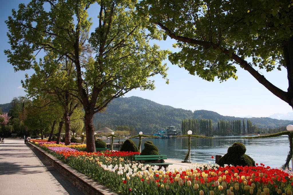 ホテル ゾンブリック アム ヴェルターゼ Pörtschach am Wörthersee エクステリア 写真